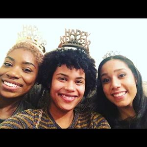 Meet your Posher, Aurea